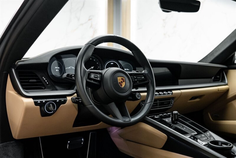Used 2022 Porsche 911 Carrera 4S AWD/4WD image 33