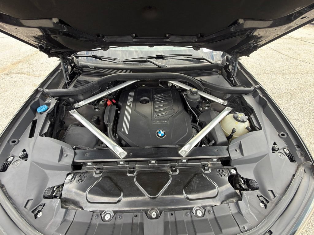 Used 2020 BMW X7 xDrive40i w/ Premium Package AWD/4WD image 38