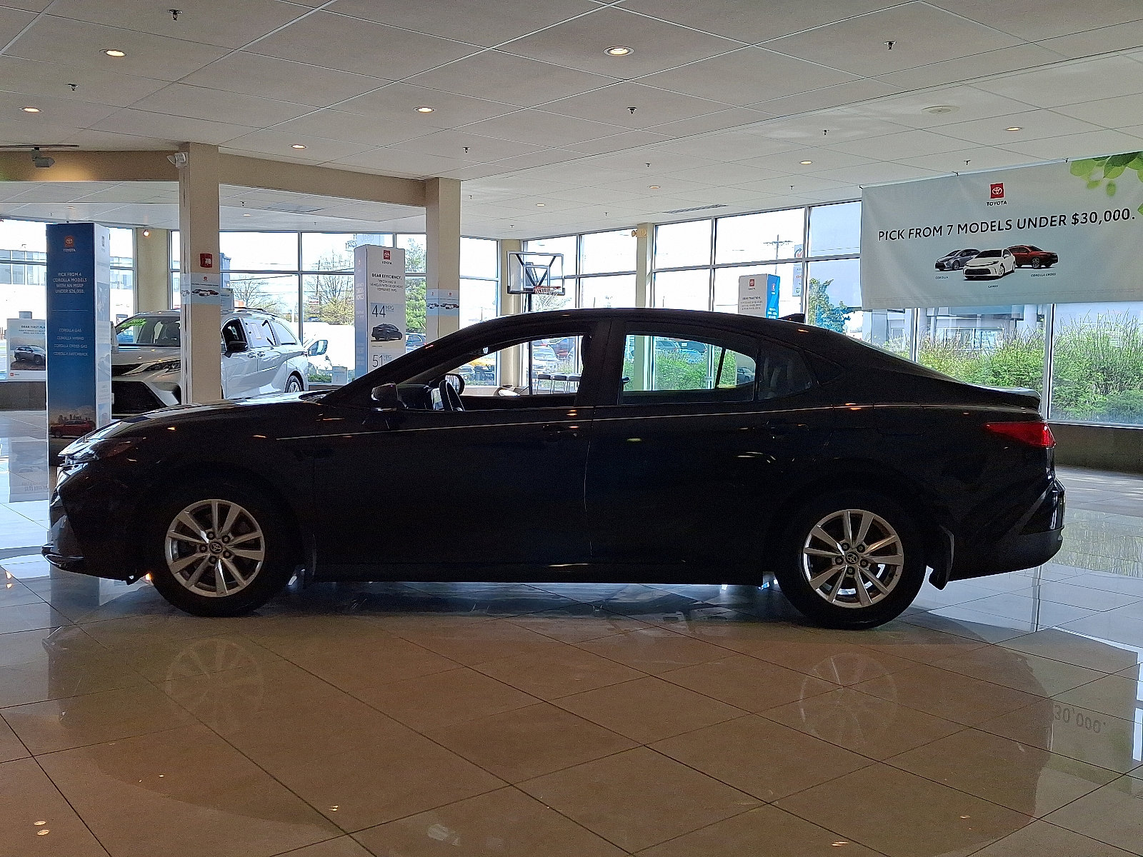 Certified 2025 Toyota Camry LE image 4