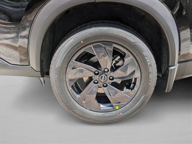 New 2026 Nissan Rogue SV FWD image 9