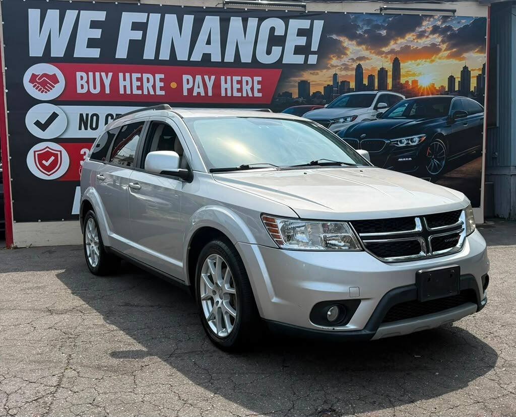 Used 2013 Dodge Journey SXT w/ Flexible Seating Group