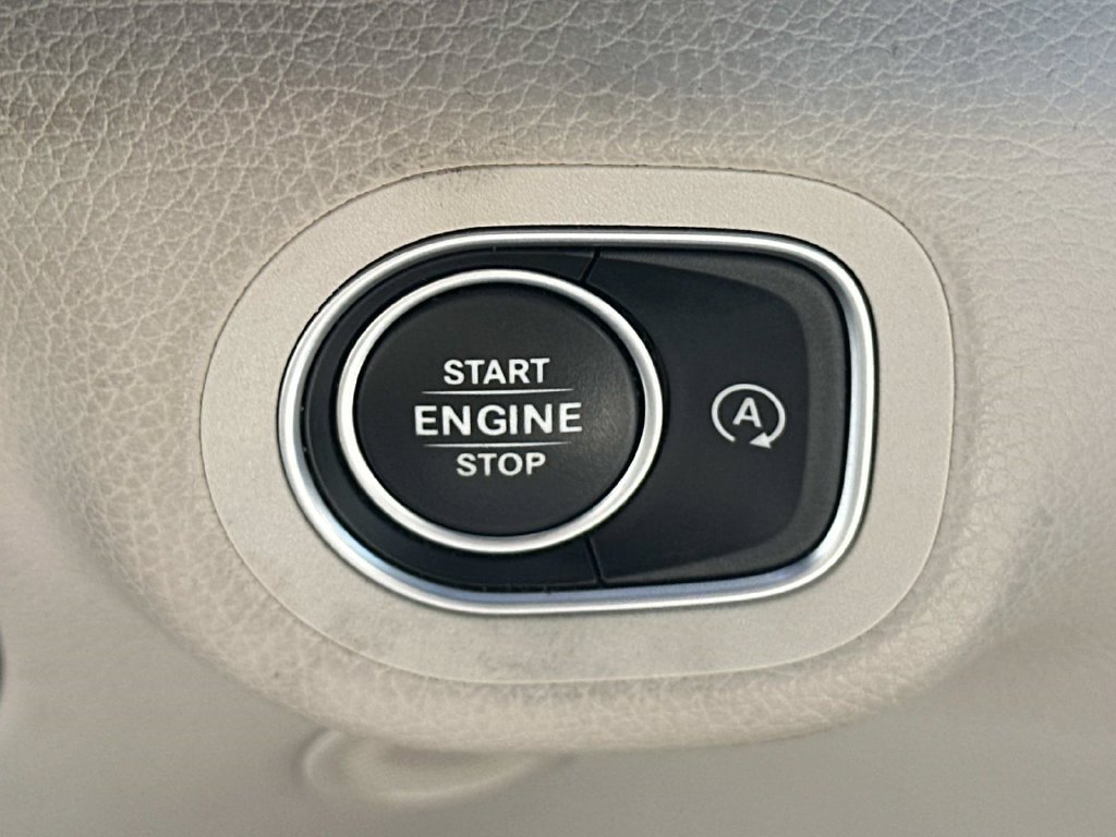 Used 2021 Mercedes-Benz GLS 580 4MATIC image 28