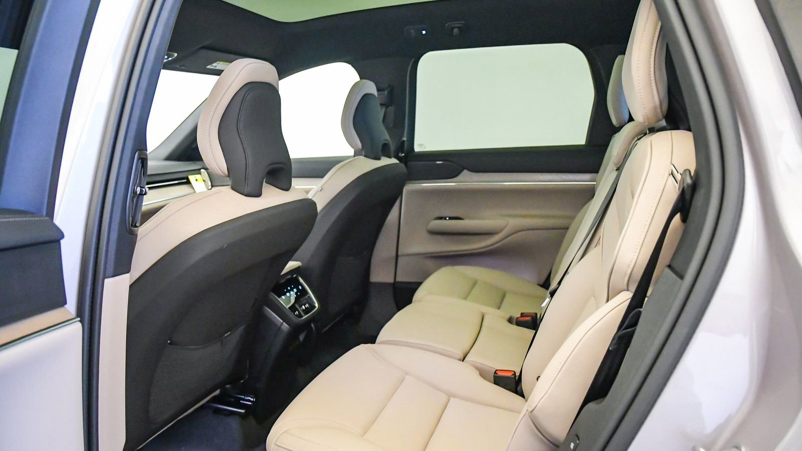 New 2026 Volvo EX90 Plus image 20