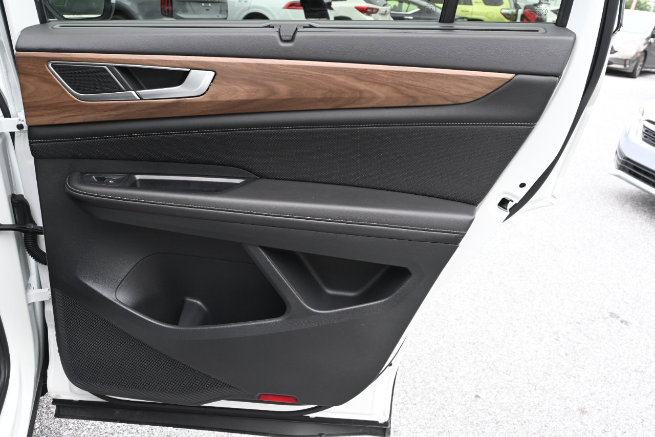 Used 2024 Volkswagen Atlas SE image 29