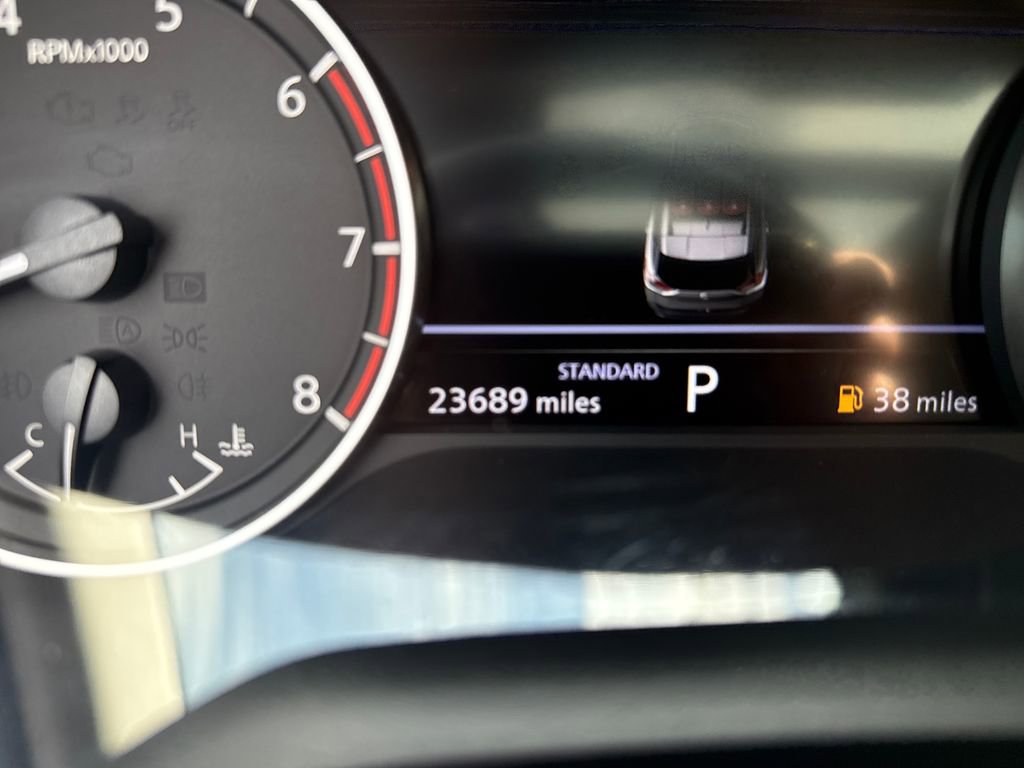 Used 2023 Nissan Rogue SV w/ SV Premium B Package FWD image 18
