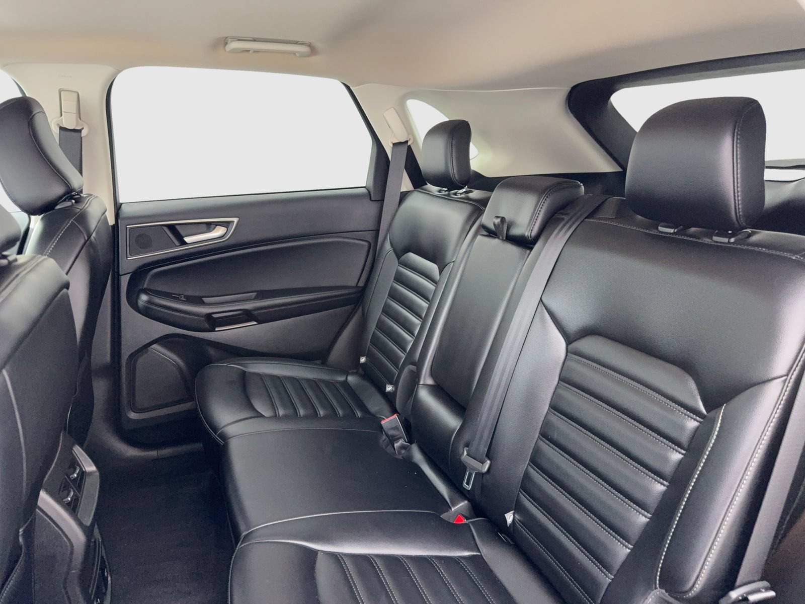 Used 2022 Ford Edge SEL w/ Convenience Package AWD/4WD image 36