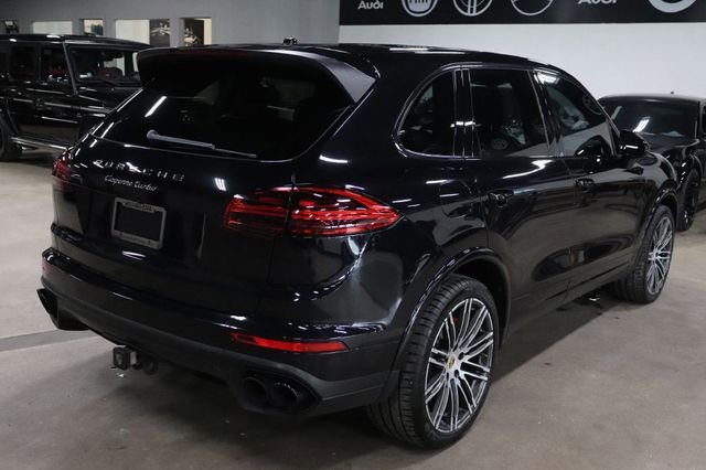 Used 2017 Porsche Cayenne Turbo AWD/4WD image 5