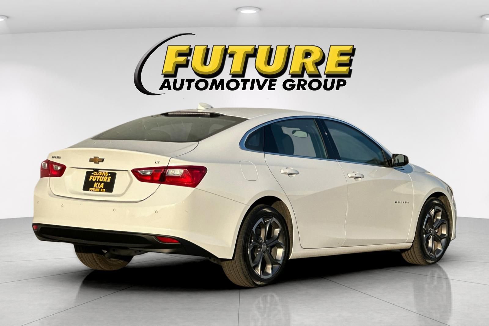 Used 2024 Chevrolet Malibu LT FWD image 4