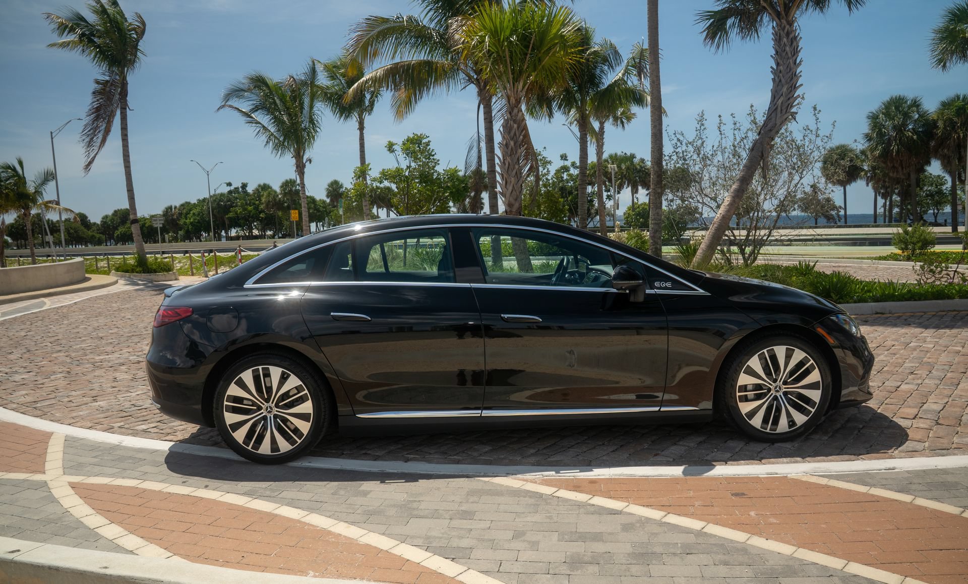 Used 2023 Mercedes-Benz EQE 350+ Sedan image 14