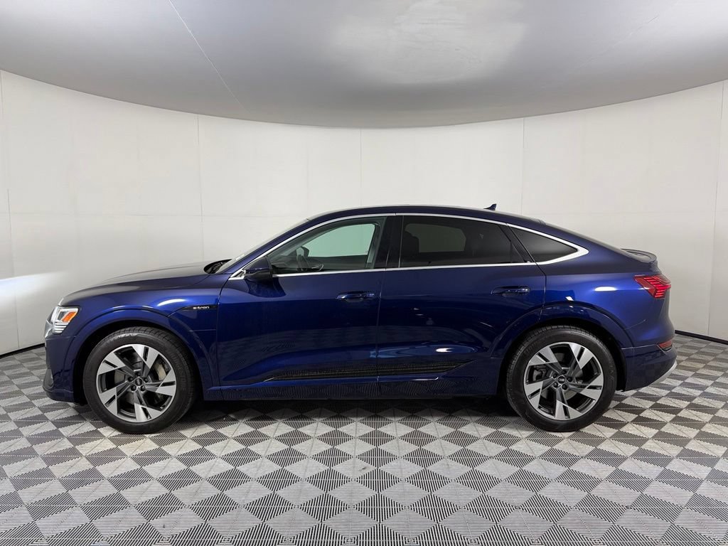 Used 2022 Audi e-tron Premium AWD/4WD image 5