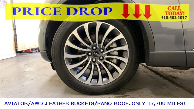 Used 2023 Lincoln Aviator AWD w/ Premium Package image 48