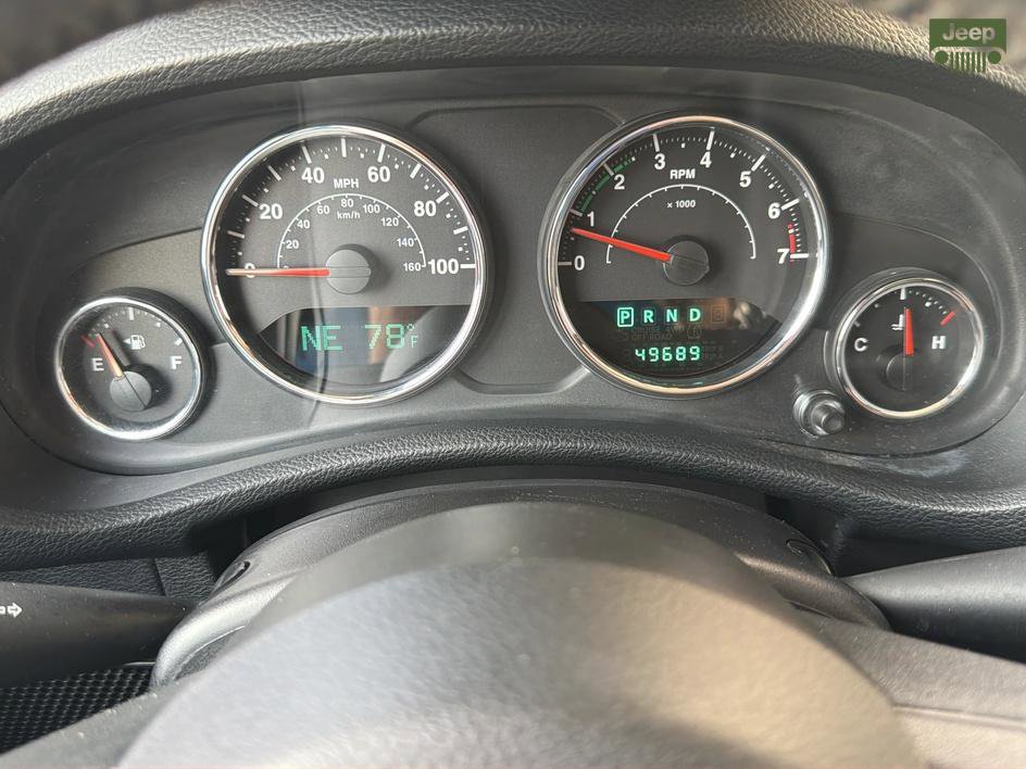 Used 2013 Jeep Wrangler Unlimited Sport image 15