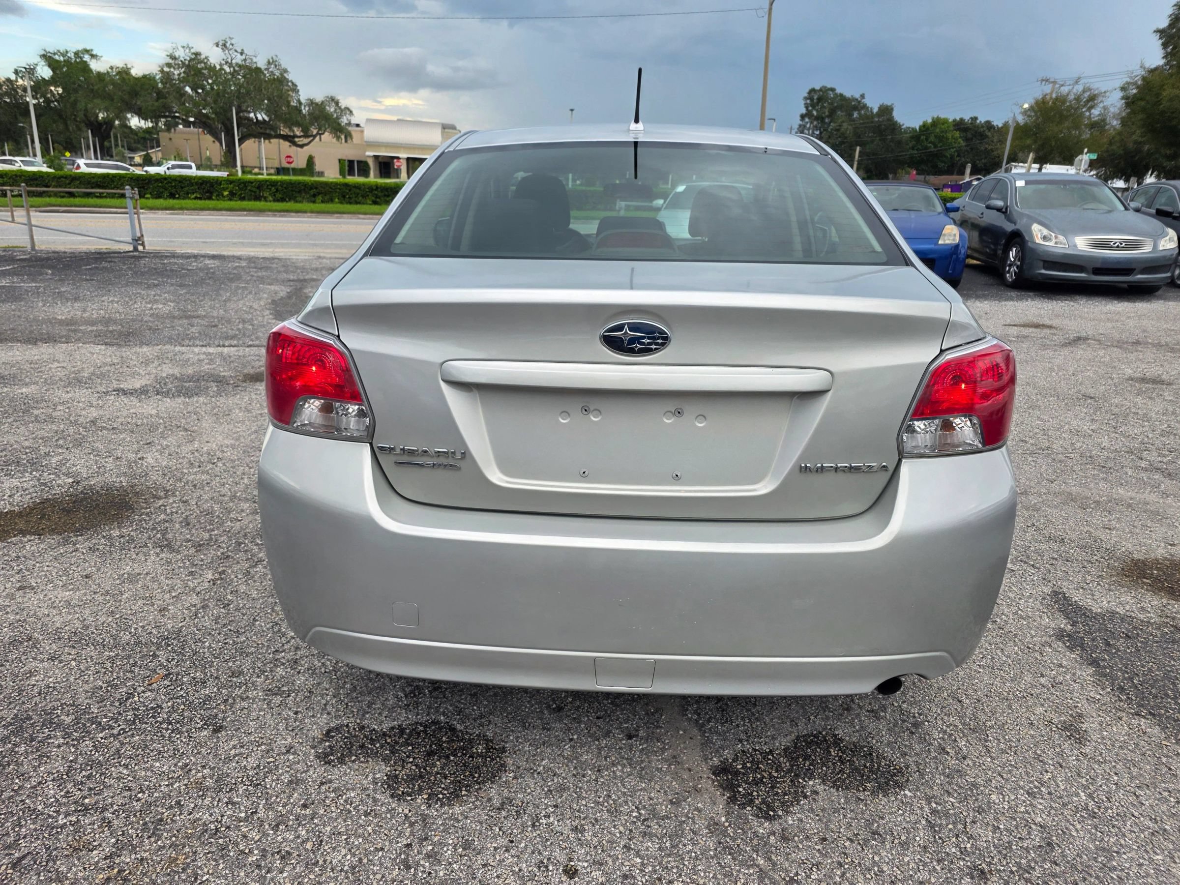 Used 2012 Subaru Impreza 2.0i AWD/4WD image 6