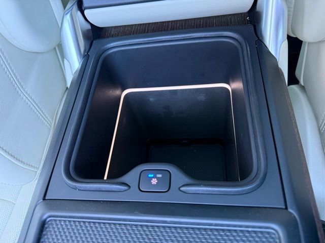 Certified 2024 Land Rover Range Rover SE image 25