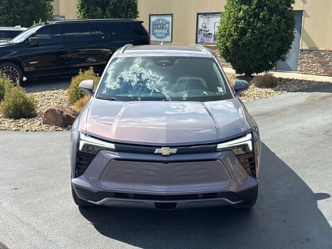 Used 2024 Chevrolet Blazer EV LT AWD/4WD image 21