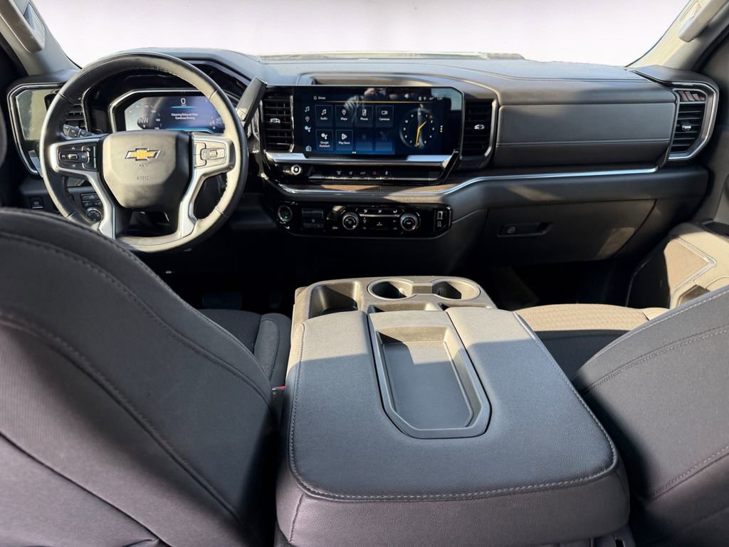 Used 2024 Chevrolet Silverado 3500 LT image 10