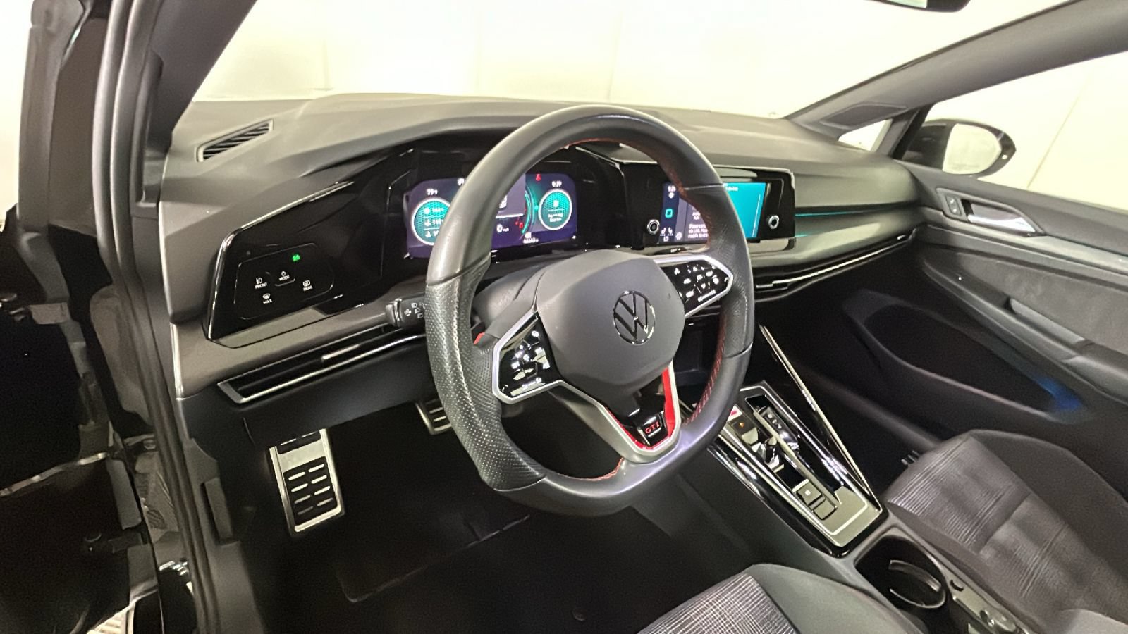 Used 2024 Volkswagen GTI S FWD image 15