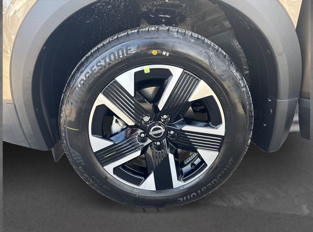 New 2026 Nissan Kicks SV w/ SV Premium Package image 11