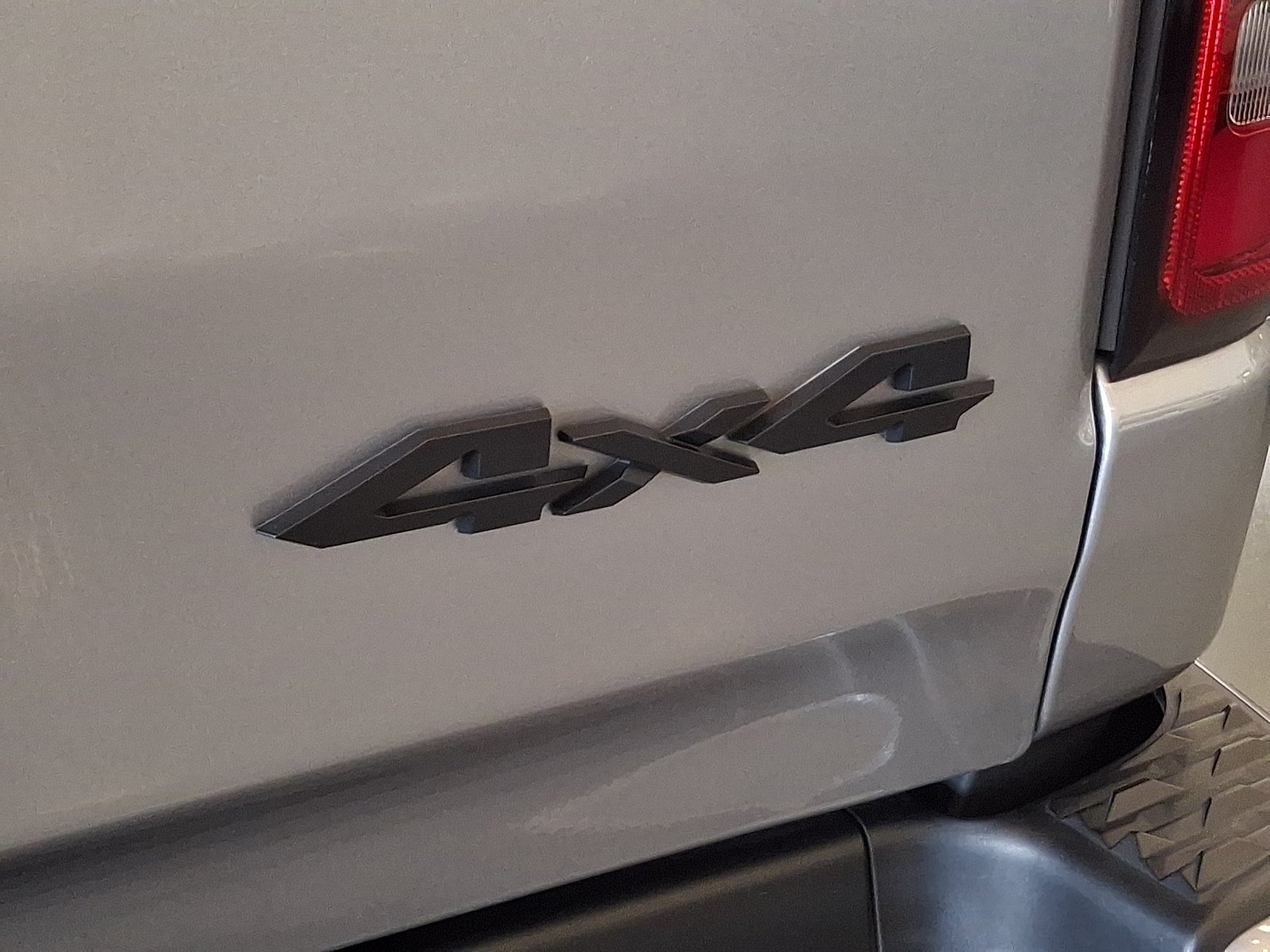 Certified 2024 RAM 1500 Limited w/ Night Edition AWD/4WD image 33