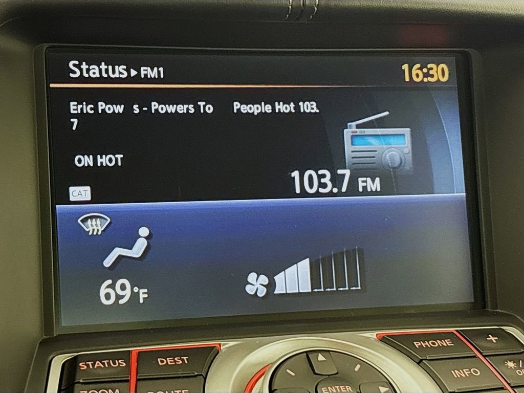 Used 2010 Nissan 370Z Touring w/ Sport Pkg image 17