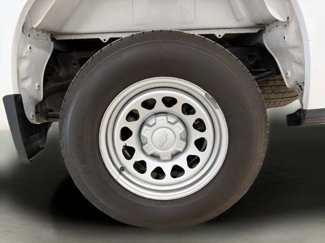 Used 2022 Chevrolet Silverado 1500 W/T AWD/4WD image 33