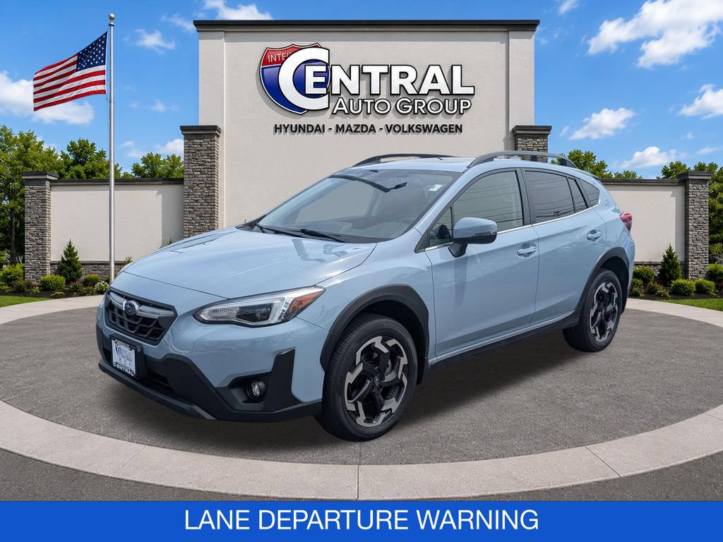 Used 2023 Subaru Crosstrek 2.5i Limited AWD/4WD image 3