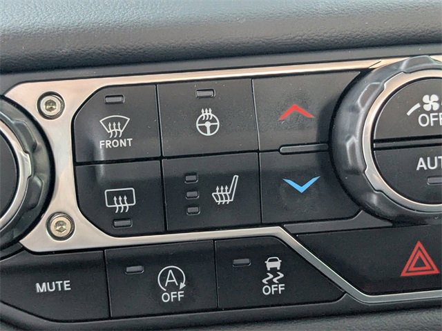 Used 2024 Jeep Wrangler Rubicon w/ Safety Group image 27