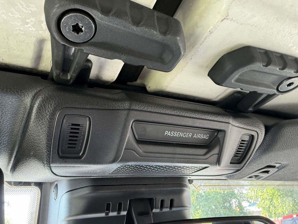 Used 2024 Jeep Wrangler Unlimited AWD/4WD image 28