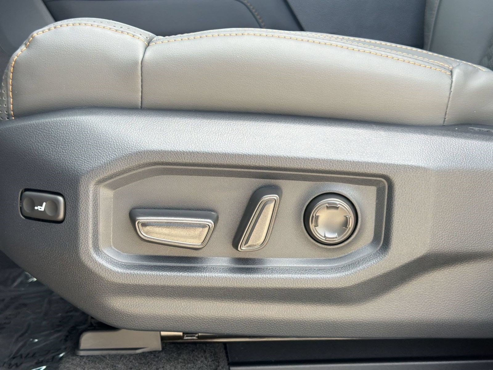 New 2026 Toyota Tundra Capstone AWD/4WD image 14