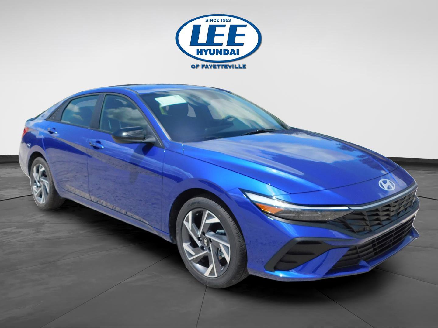 Certified 2025 Hyundai Elantra Sport image 1