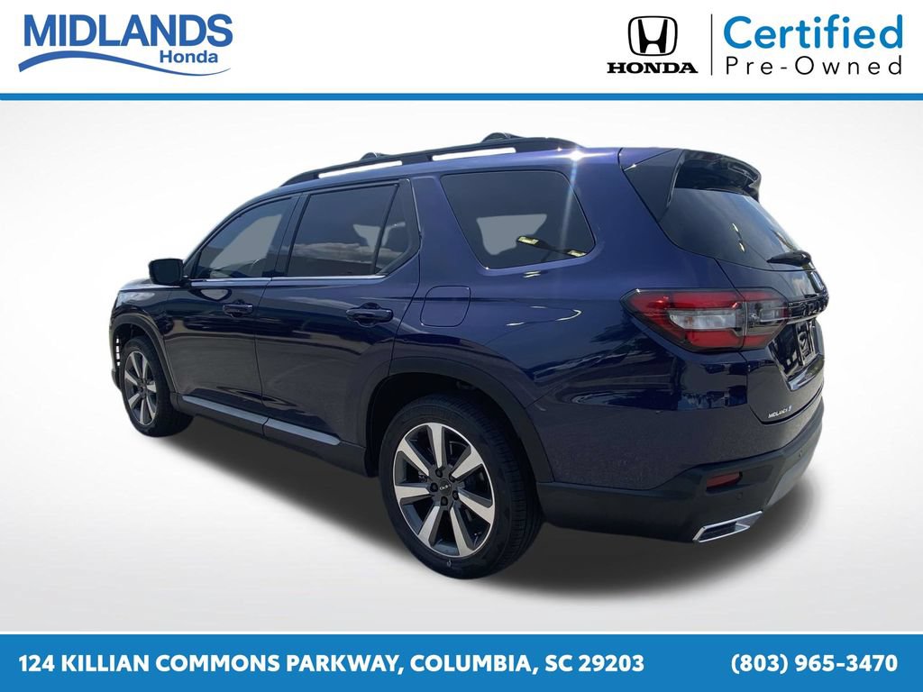 Used 2025 Honda Pilot Touring image 4