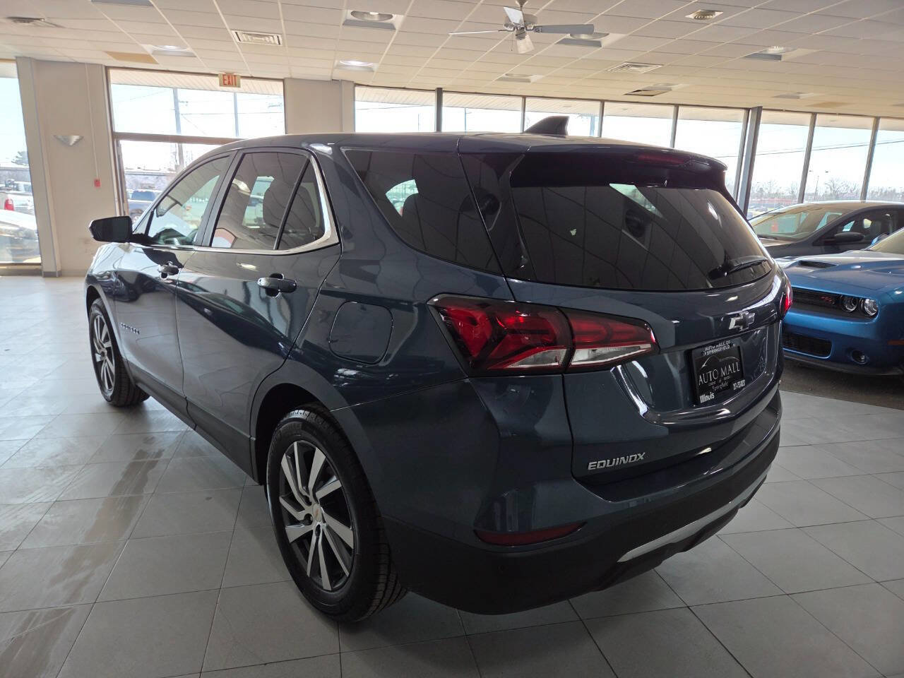 Used 2024 Chevrolet Equinox LT w/ LPO, Floor Liner Package image 5