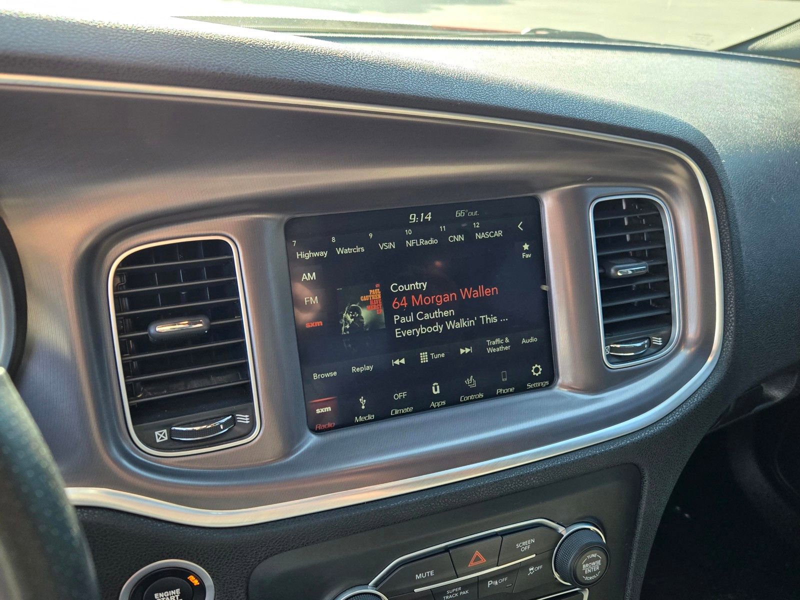 Used 2019 Dodge Charger R/T w/ Driver Confidence Group RWD image 16