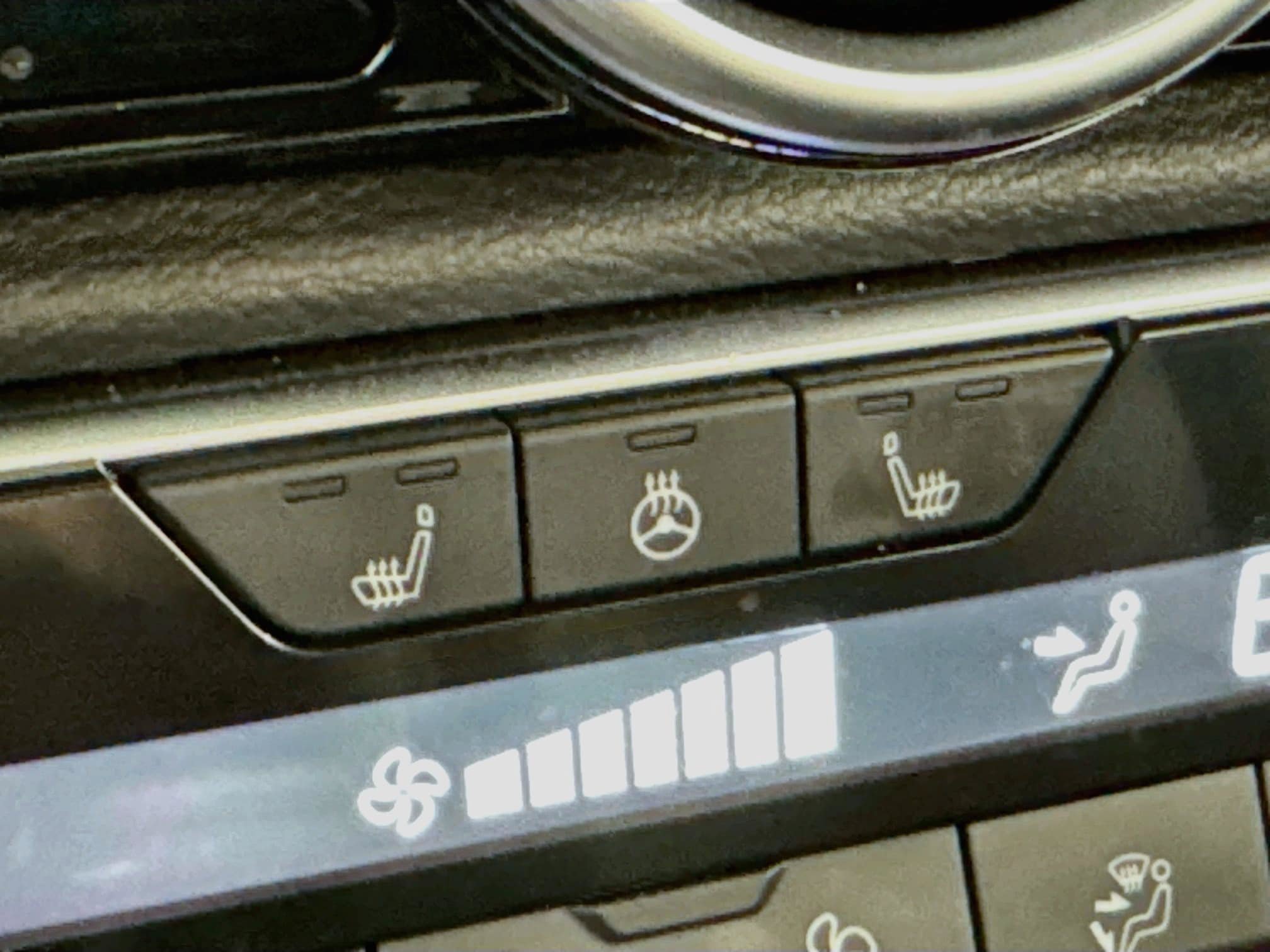 Used 2024 Nissan Sentra SR w/ SR Premium Package FWD image 5