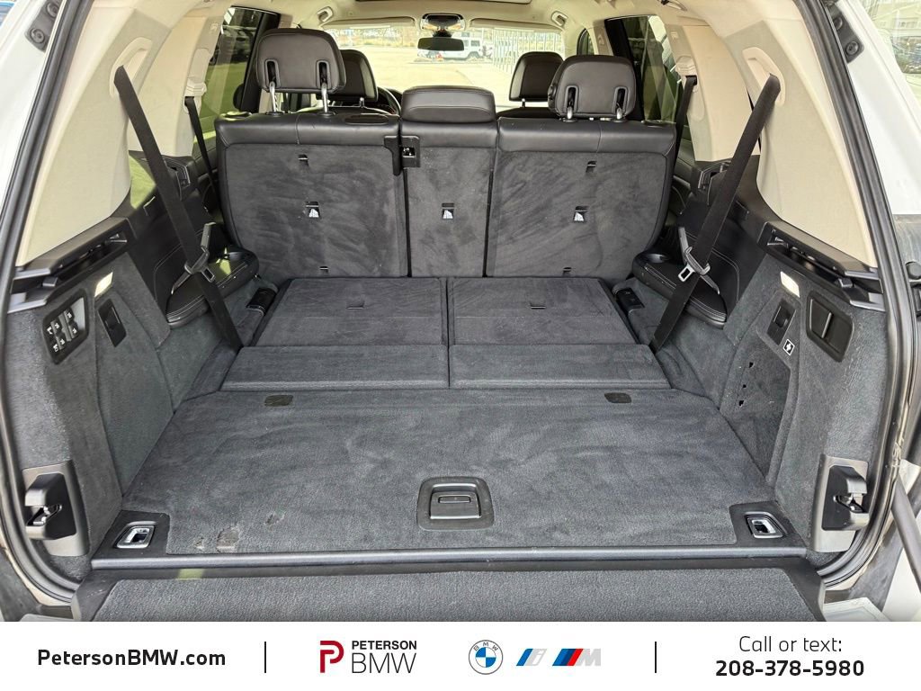 Used 2021 BMW X7 xDrive40i w/ Cold Weather Package image 15