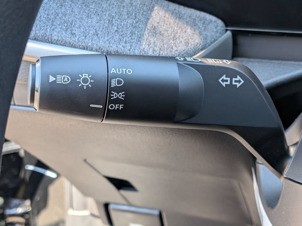 New 2026 Nissan Kicks SV w/ SV Premium Package AWD/4WD image 18