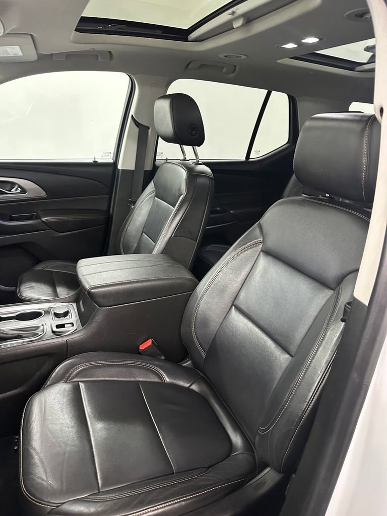 Used 2019 Chevrolet Traverse RS image 13