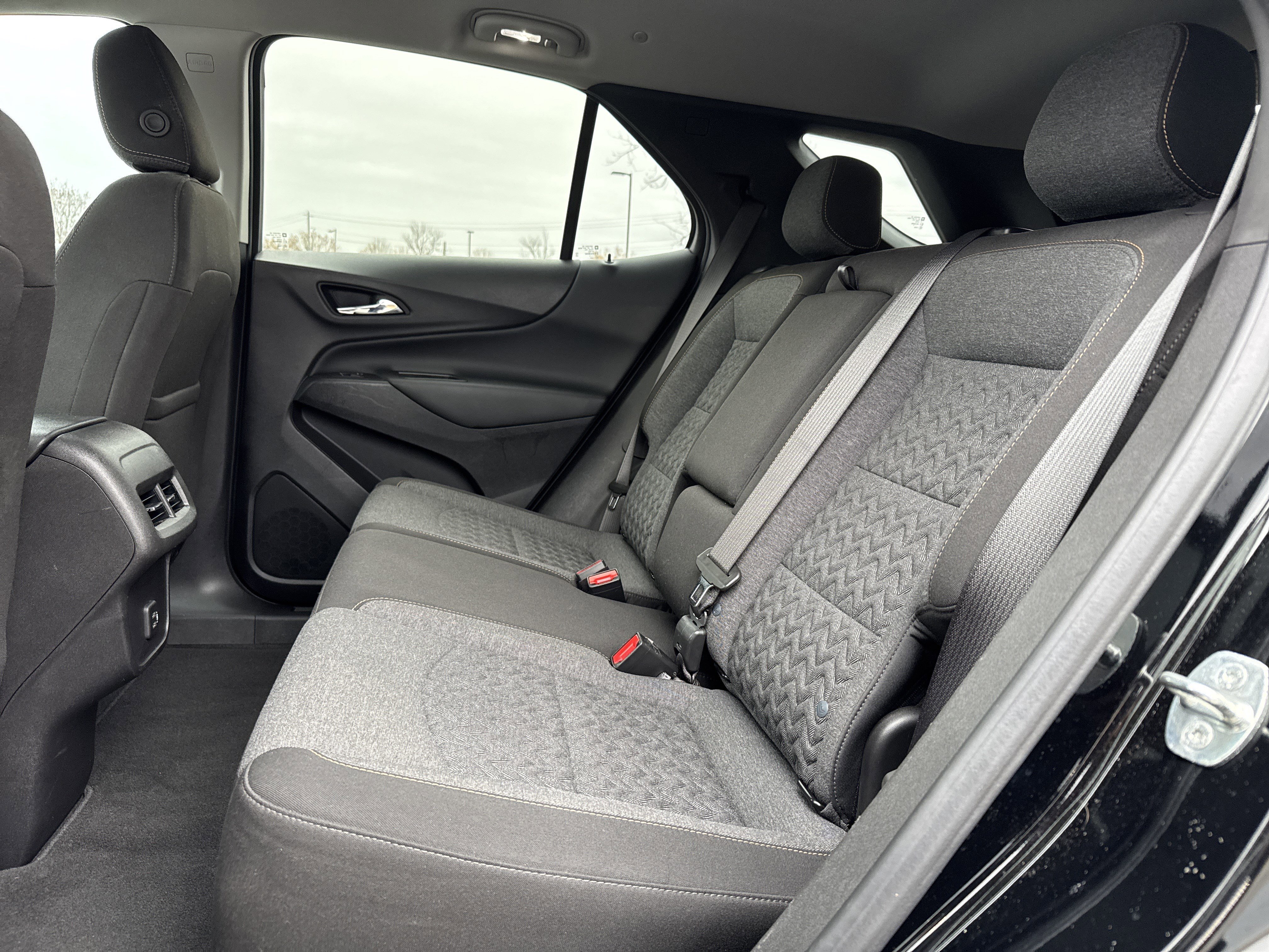 Used 2022 Chevrolet Equinox LT image 27