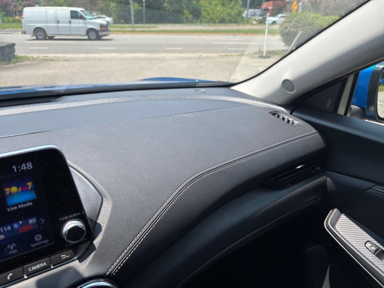 Used 2025 Nissan Sentra SV FWD image 30