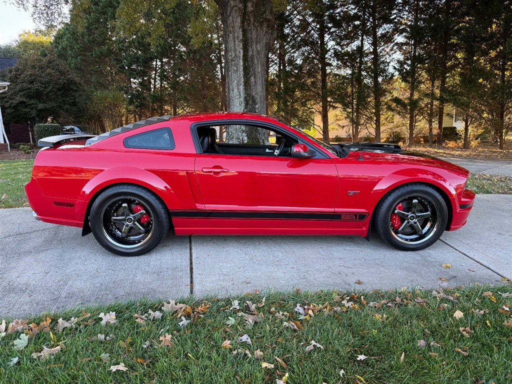 Used 2006 Ford Mustang GT image 28