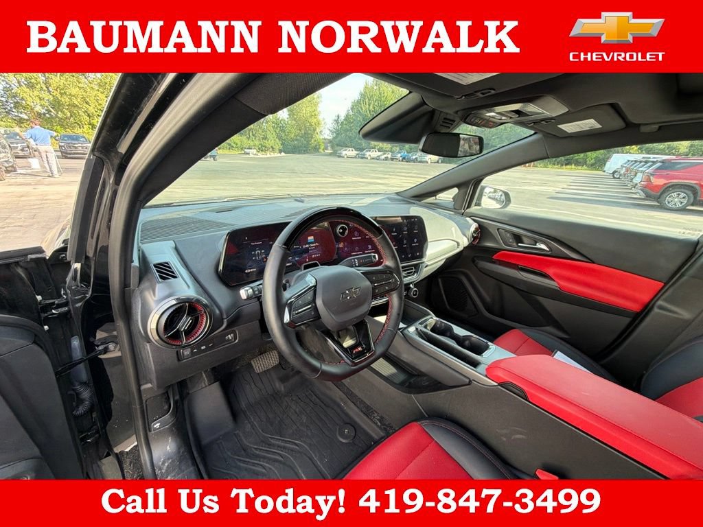 Used 2024 Chevrolet Equinox EV RS w/ Active Safety Package 3 FWD image 23