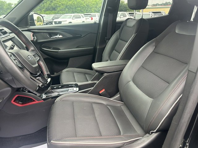 Used 2022 Chevrolet TrailBlazer RS FWD image 13