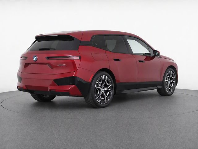 Used 2024 BMW iX xDrive50 w/ Sport Package AWD/4WD image 8