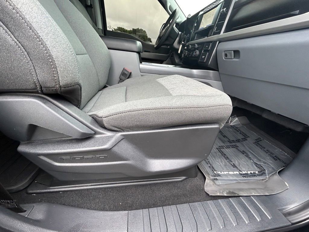 Used 2024 Ford F350 XLT w/ 360-Degree Camera Package image 24