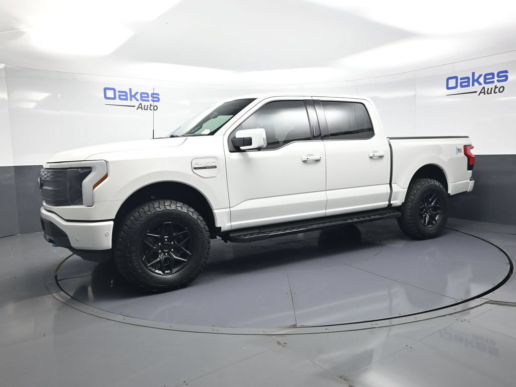 Used 2022 Ford F150 Lightning Lariat AWD/4WD image 5