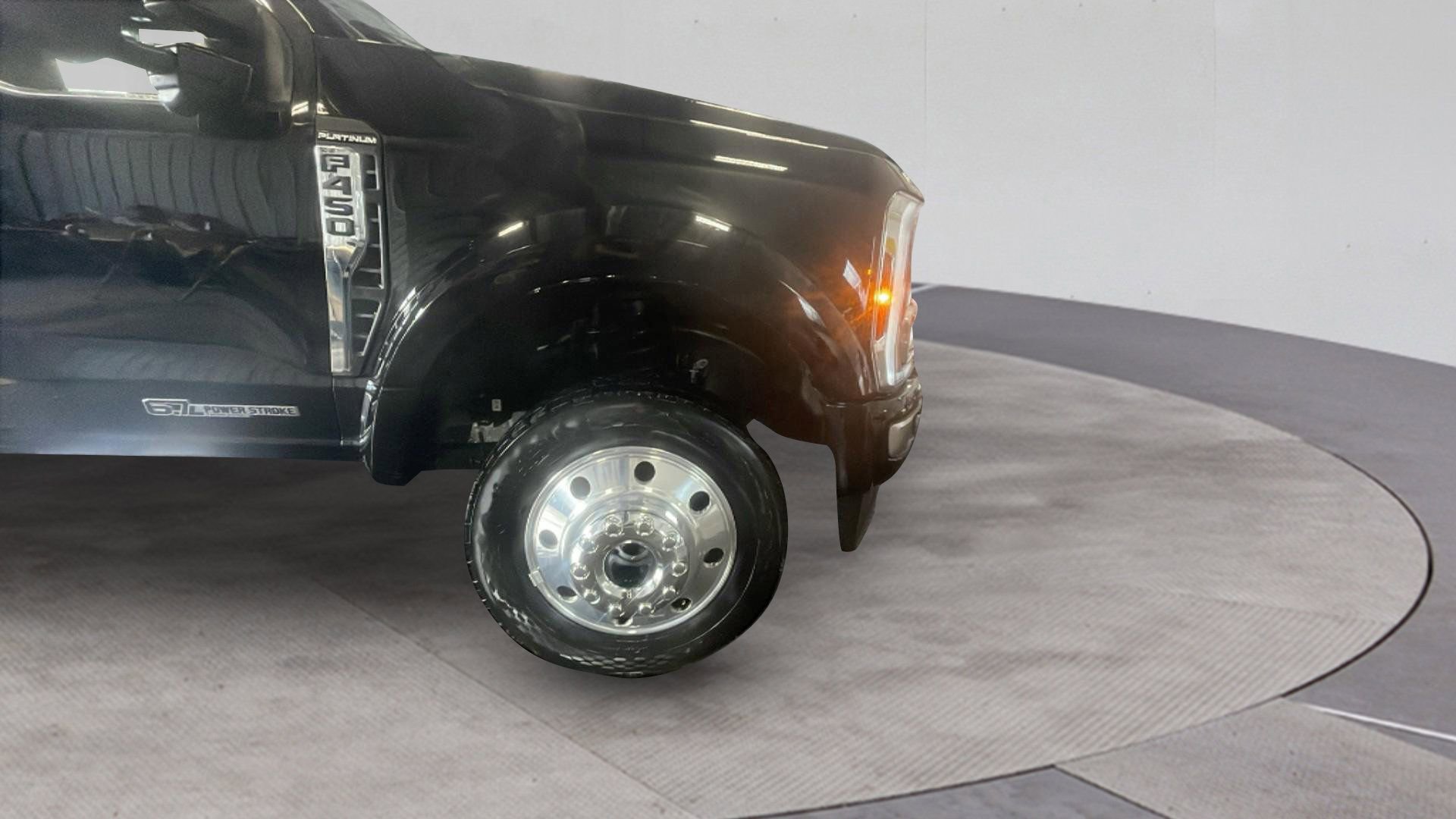 Certified 2024 Ford F450 Platinum w/ Camper Package AWD/4WD image 22