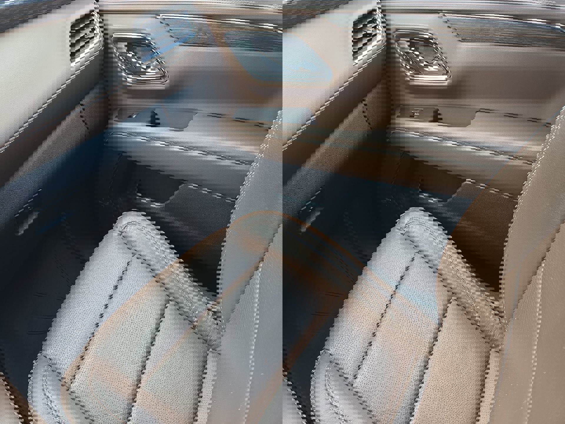 Used 2022 Chevrolet Tahoe High Country image 16