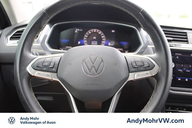 Used 2024 Volkswagen Tiguan SE AWD/4WD image 29