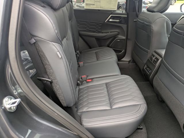 New 2025 Mitsubishi Outlander SEL FWD image 30