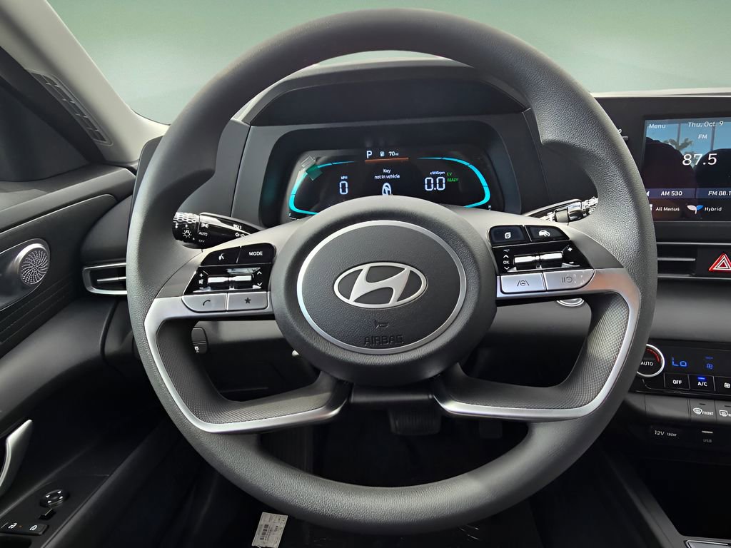 New 2025 Hyundai Elantra Blue image 26